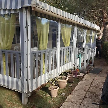 Mobil Home Tout Equipe 3 Chambres Gastes Buitenkant foto
